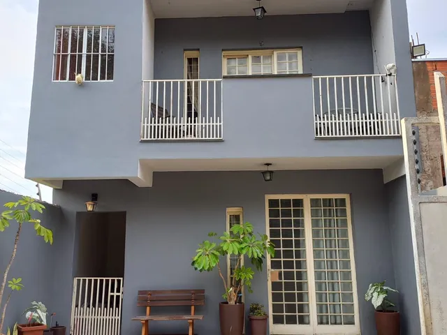 Casa com 150m² 4 quartos e 3 banheiros, à venda, no bairro Horto Jacyra em Americana
