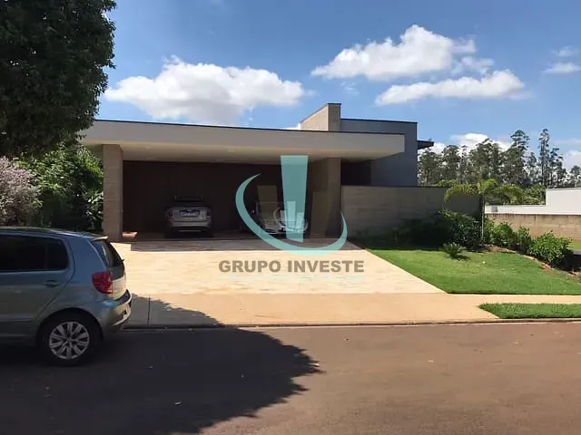 Casa com 644m² 4 quartos e 7 banheiros, à venda, no bairro RESIDENCIAL PORTAL DOS OITIS em ARARAQUARA