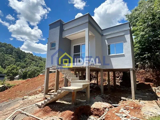 Casa com 70m² 3 quartos e 1 banheiro, à venda, no bairro Vila Jacob Biezus em Concórdia