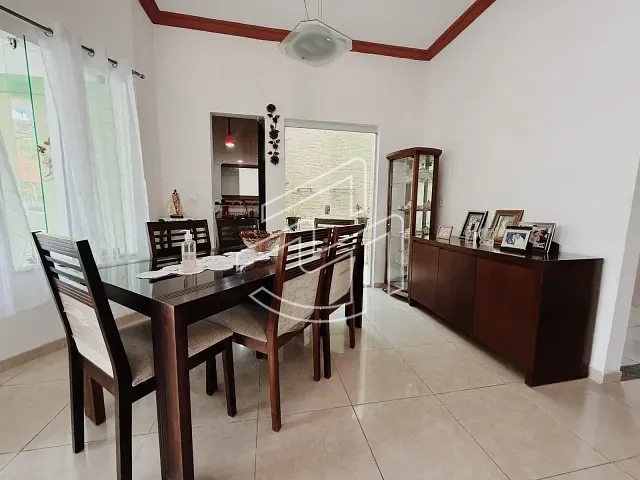 Casa com 250m² 3 quartos e 4 banheiros, à venda, no bairro Tapanã (Icoaraci) em Belém