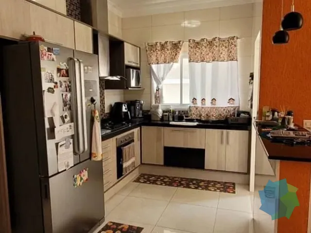 Casa com 341m² 3 quartos e 3 banheiros, à venda, no bairro Condomínio Lagos D'Icaraí em Salto