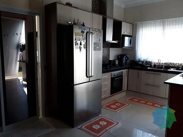 Casa com 341m² 3 quartos e 3 banheiros, à venda, no bairro Condomínio Lagos D'Icaraí em Salto