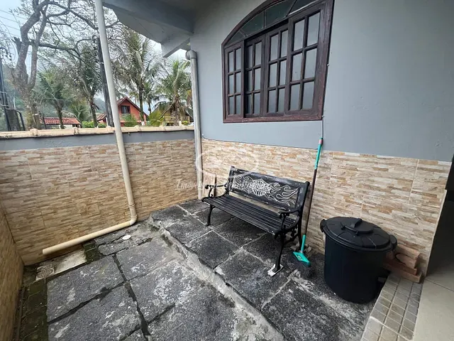 Casa 2 quartos e 2 banheiros, para alugar, no bairro Penedo em Itatiaia