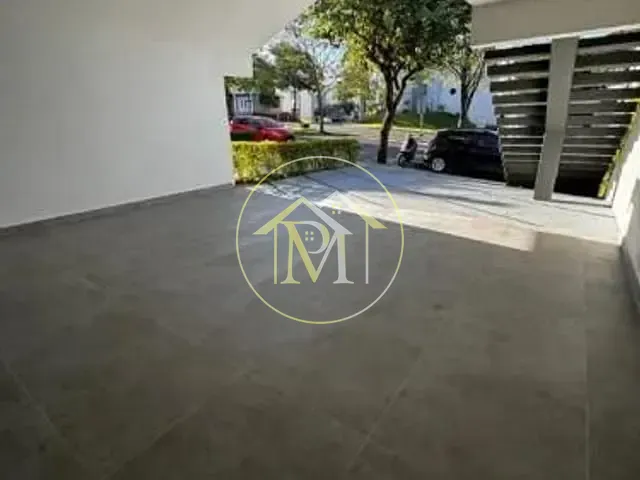 Casa com 200m² 3 quartos e 4 banheiros, à venda, no bairro Chácaras Reunidas São Jorge em Sorocaba