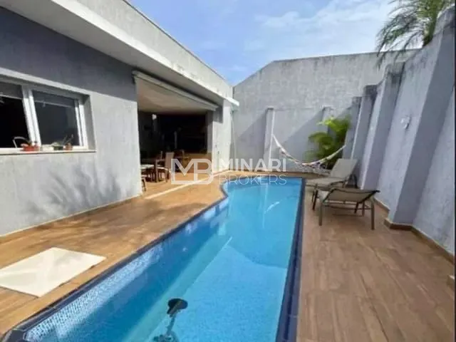 Casa 3 quartos e 5 banheiros, à venda, no bairro Alphaville em Santana de Parnaíba