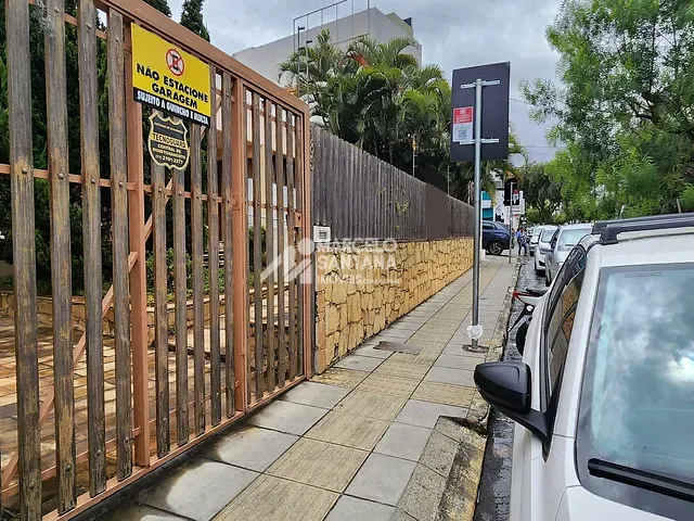 Casa com 710m² 5 quartos e 1 banheiro, à venda, no bairro Centro em Vitória da Conquista