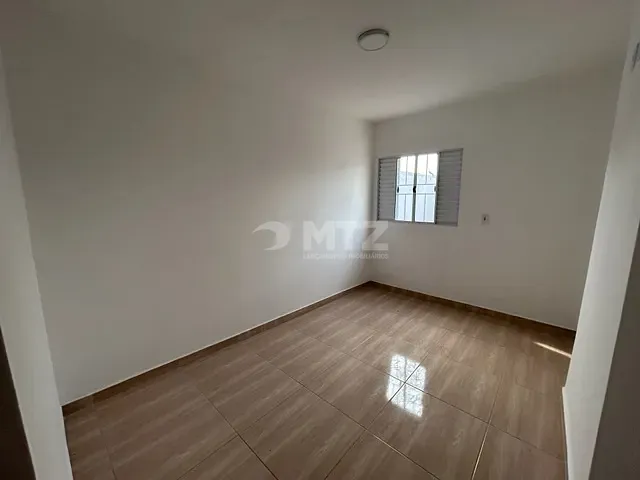 Casa com 280m² 2 quartos e 2 banheiros, à venda, no bairro Jardim Flamboyant em Botucatu
