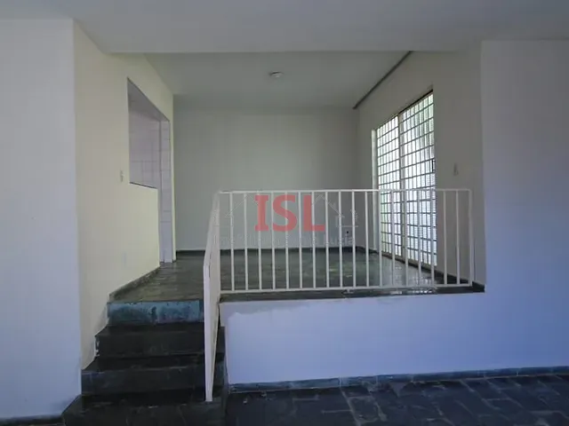 Casa com 350m² 3 quartos e 1 banheiro, à venda, no bairro Jardim Paraíso de Viracopos em Campinas