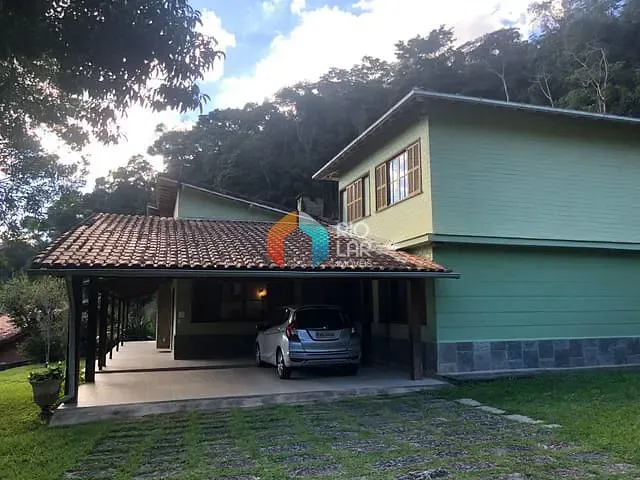 Casa com 4800m² 3 quartos e 3 banheiros, à venda, no bairro Itaipava em Petrópolis