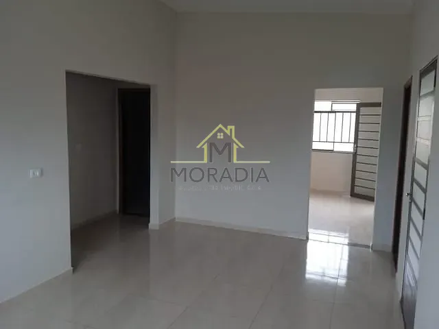 Casa com 360m² 3 quartos e 2 banheiros, para alugar, no bairro Vila Rica em Guaxupé