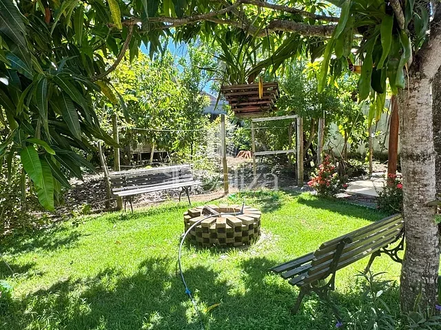 Casa com 800m² 3 quartos e 5 banheiros, à venda, no bairro Olivença em Ilhéus