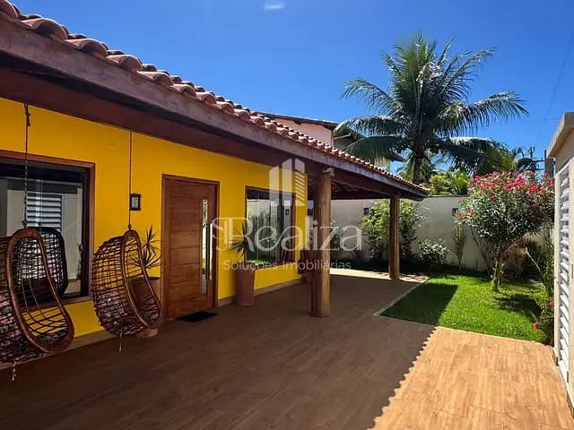 Casa com 800m² 3 quartos e 5 banheiros, à venda, no bairro Olivença em Ilhéus