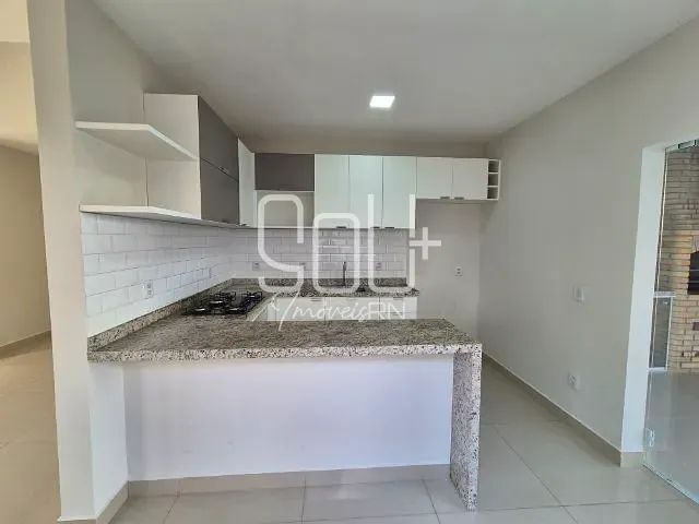 Casa com 300m² 3 quartos e 3 banheiros, à venda, no bairro Parque das Nações em Parnamirim
