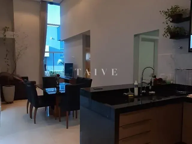 Casa com 220m² 3 quartos e 3 banheiros, à venda, no bairro Esperança em Londrina