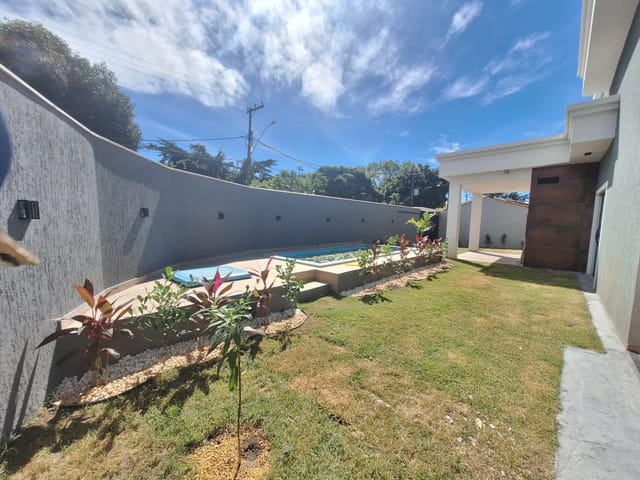 Casa com 304m² 3 quartos e 4 banheiros, à venda, no bairro Enseada das Gaivotas em Rio das Ostras