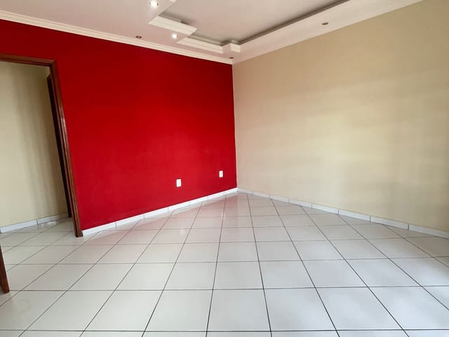 Foto do Casa - Casa com 3 dormitórios para alugar, 100 m² por R$ 2.200,00/mês - Alto São Pedro - Taubaté/SP | Venter imoveis