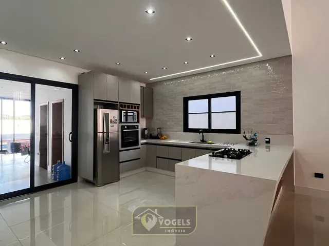 Casa 3 quartos e 4 banheiros, à venda, no bairro Reserva Santa Izabel em Jaguariúna
