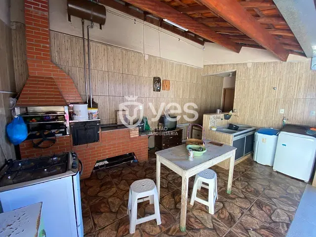 Casa com 225m² 3 quartos e 3 banheiros, à venda, no bairro Conjunto Habitacional Pão de Açúcar em Araxá