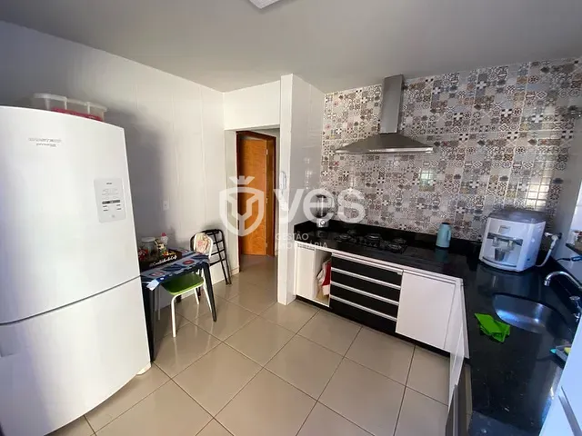 Casa com 225m² 3 quartos e 3 banheiros, à venda, no bairro Conjunto Habitacional Pão de Açúcar em Araxá