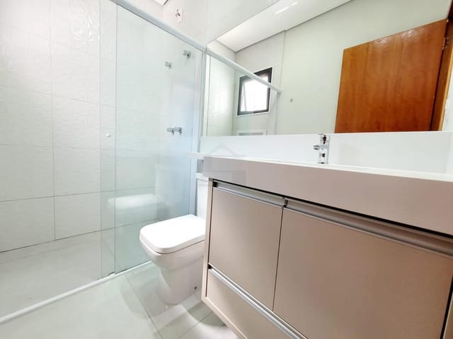 Casa com 200m² 3 quartos e 4 banheiros, à venda, no bairro Jardim Bréscia em Indaiatuba