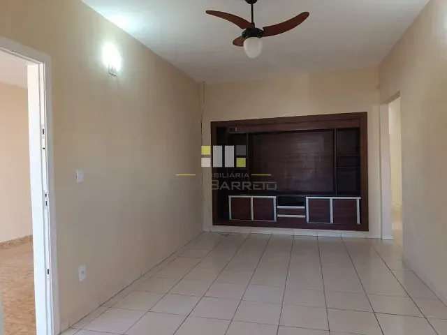 Casa com 270m² 3 quartos e 1 banheiro, para alugar, no bairro Jardim Alvorada em Sumaré