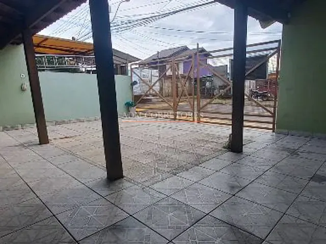 Casa com 300m² 3 quartos e 1 banheiro, à venda, no bairro Parque Granja Esperança em Cachoeirinha