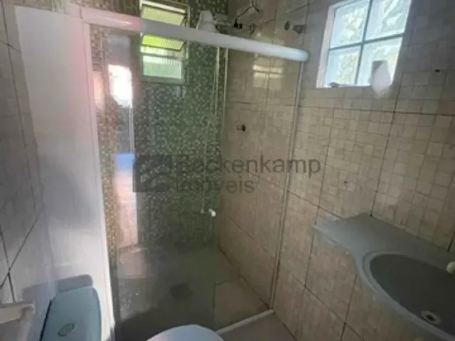 Casa 2 quartos e 1 banheiro, à venda, no bairro São Luiz em Barra Mansa