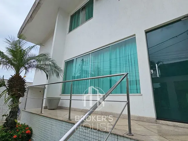 Casa com 270m² 3 quartos e 4 banheiros, à venda, no bairro Bairro de Lourdes em Vitória
