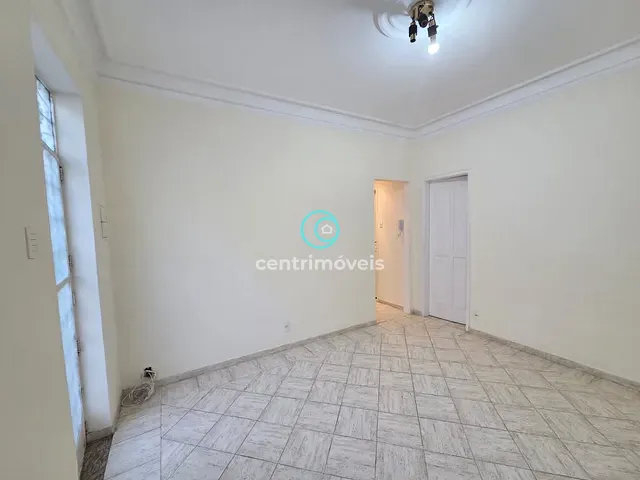 Casa com 60m² 2 quartos e 2 banheiros, para alugar, no bairro Vila Isabel em Rio de Janeiro