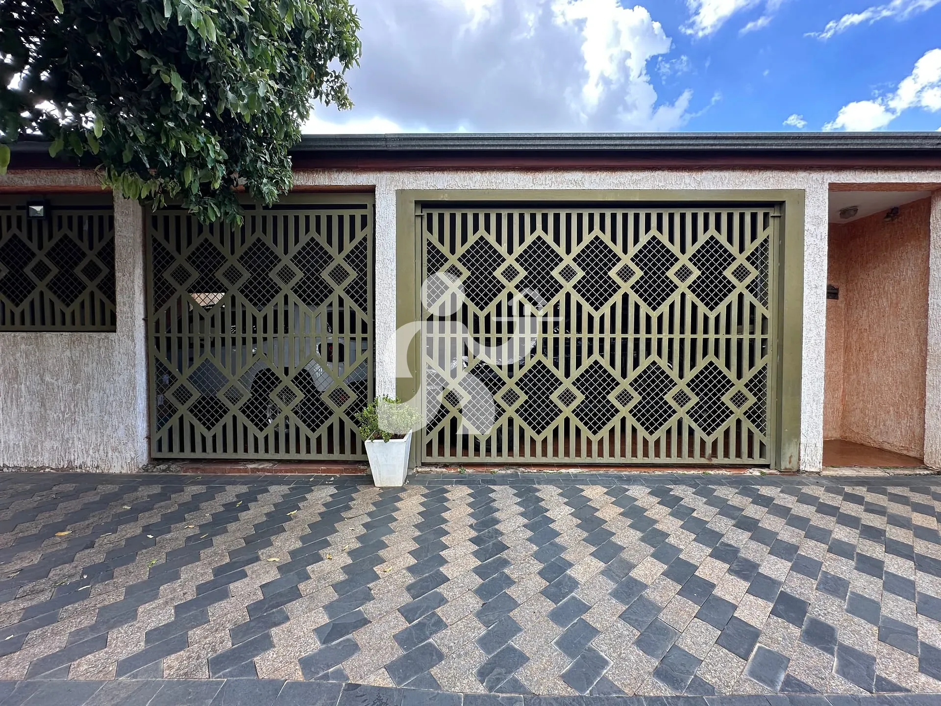 Casa, 5 quartos, 280 m² - Foto 1