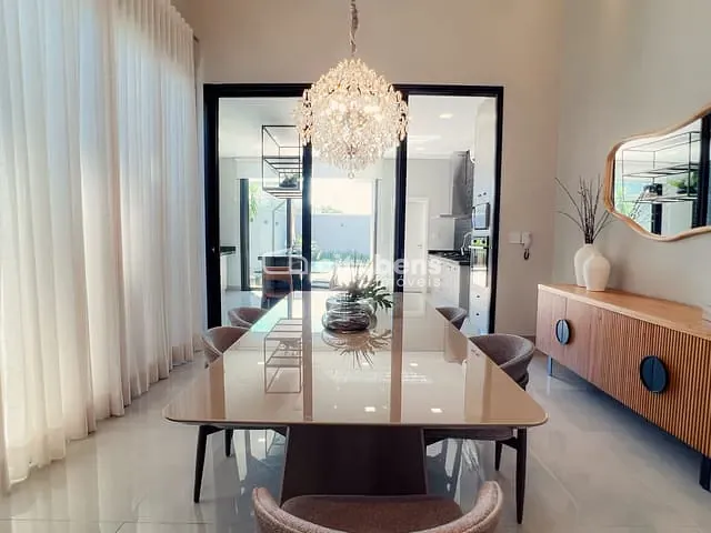 Casa 3 quartos e 5 banheiros, à venda, no bairro Santa Luzia em Araçatuba