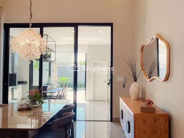 Casa 3 quartos e 5 banheiros, à venda, no bairro Santa Luzia em Araçatuba