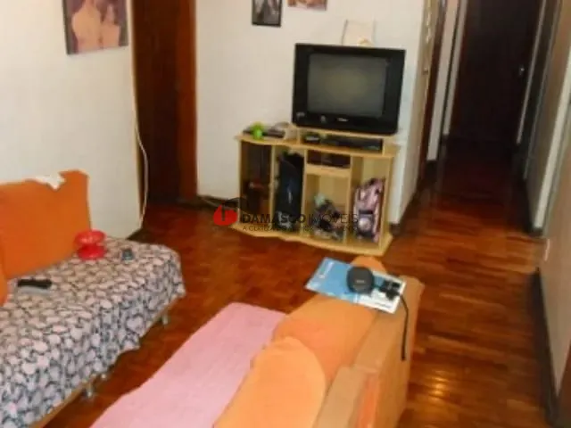 Casa com 400m² 3 quartos e 1 banheiro, à venda, no bairro Vila Bastos em Santo André