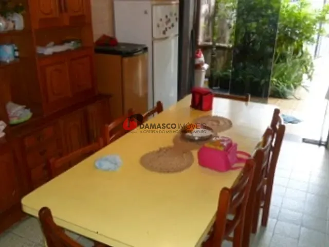 Casa com 400m² 3 quartos e 1 banheiro, à venda, no bairro Vila Bastos em Santo André