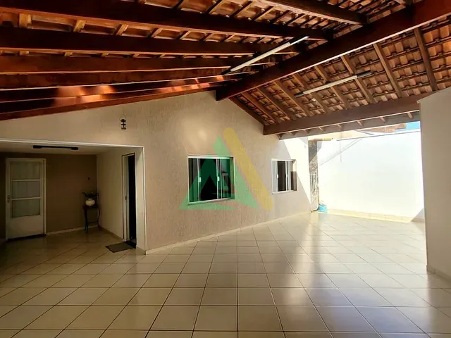 Casa com 250m² 3 quartos e 2 banheiros, à venda, no bairro Parque Cidade Nova em Mogi Guaçu