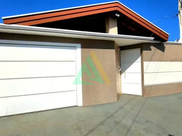 Casa com 250m² 3 quartos e 2 banheiros, à venda, no bairro Parque Cidade Nova em Mogi Guaçu
