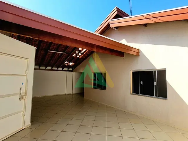 Casa com 250m² 3 quartos e 2 banheiros, à venda, no bairro Parque Cidade Nova em Mogi Guaçu