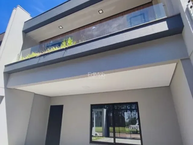 Casa com 150m² 3 quartos e 4 banheiros, à venda, no bairro Tropical III em Cascavel
