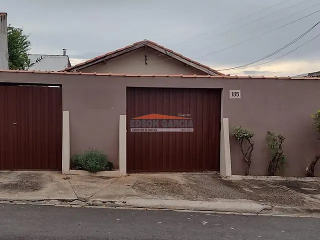 Casa com 250m² 3 quartos e 2 banheiros, à venda, no bairro Parque São Bento em Sorocaba