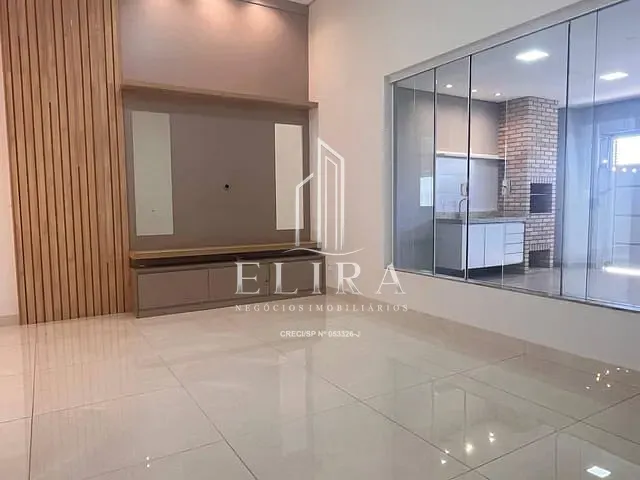 Casa com 150m² 3 quartos e 2 banheiros, à venda, no bairro Parque Universitário em Americana