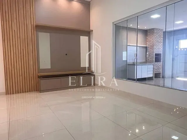 Casa com 150m² 3 quartos e 2 banheiros, à venda, no bairro Parque Universitário em Americana