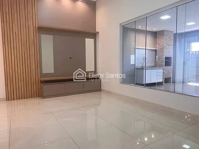 Casa com 150m² 3 quartos e 2 banheiros, à venda, no bairro Parque Universitário em Americana