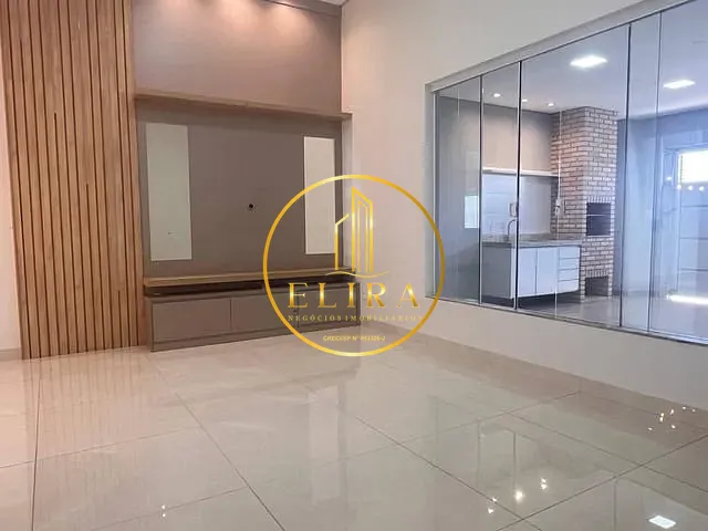 Casa com 150m² 3 quartos e 2 banheiros, à venda, no bairro Parque Universitário em Americana