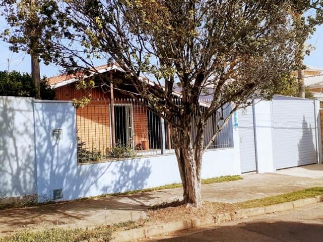 Casa com 792m² 3 quartos e 2 banheiros, à venda, no bairro Colina Verde em Tatuí