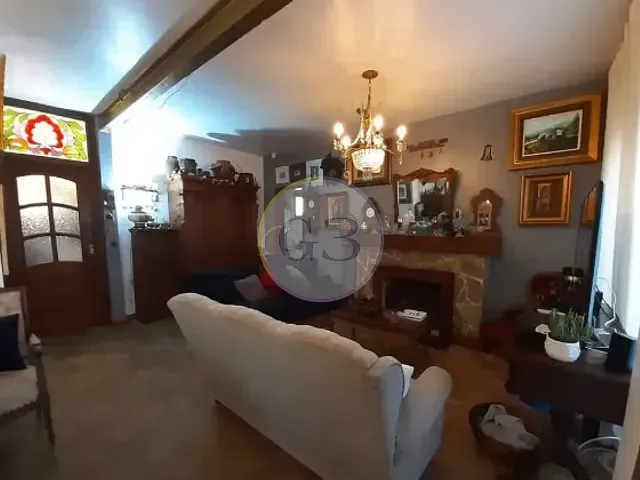 Casa 3 quartos e 4 banheiros, à venda, no bairro Areal em Pelotas