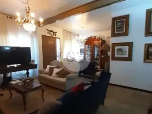 Casa 3 quartos e 4 banheiros, à venda, no bairro Areal em Pelotas