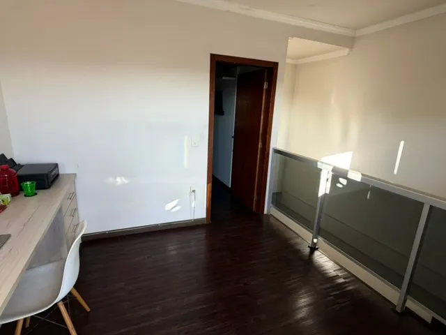 Casa 3 quartos e 3 banheiros, à venda, no bairro Parque Xangri-Lá em Contagem