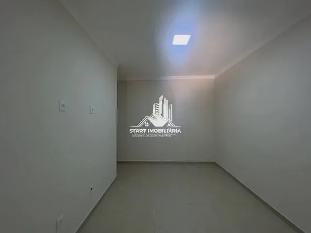 Casa 3 quartos e 2 banheiros, à venda, no bairro Maria Luiza em Pederneiras
