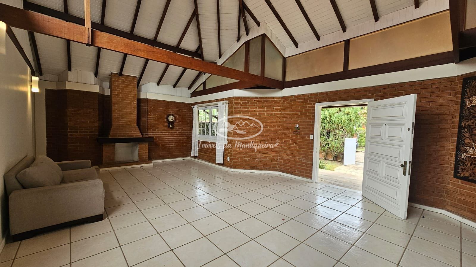 Casa, 5 quartos, 250 m² - Foto 4