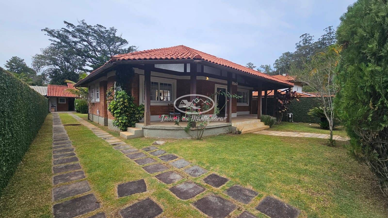 Casa, 5 quartos, 250 m² - Foto 1